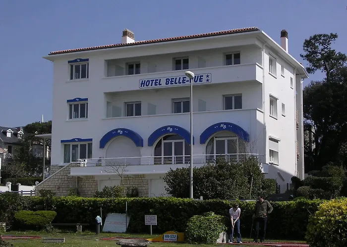 فندق Belle Vue 3*